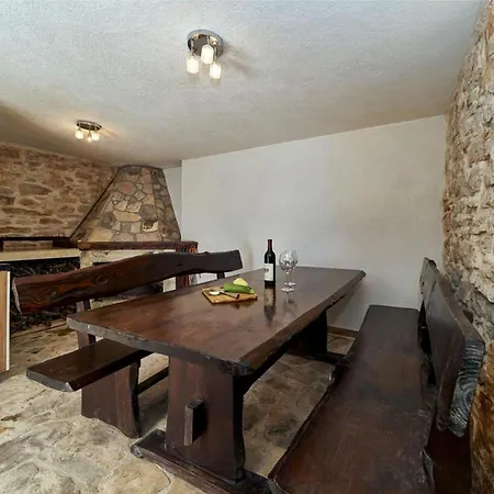 Elegant Stone House With Jacuzzi, Terrace, And Private Yard In Solta